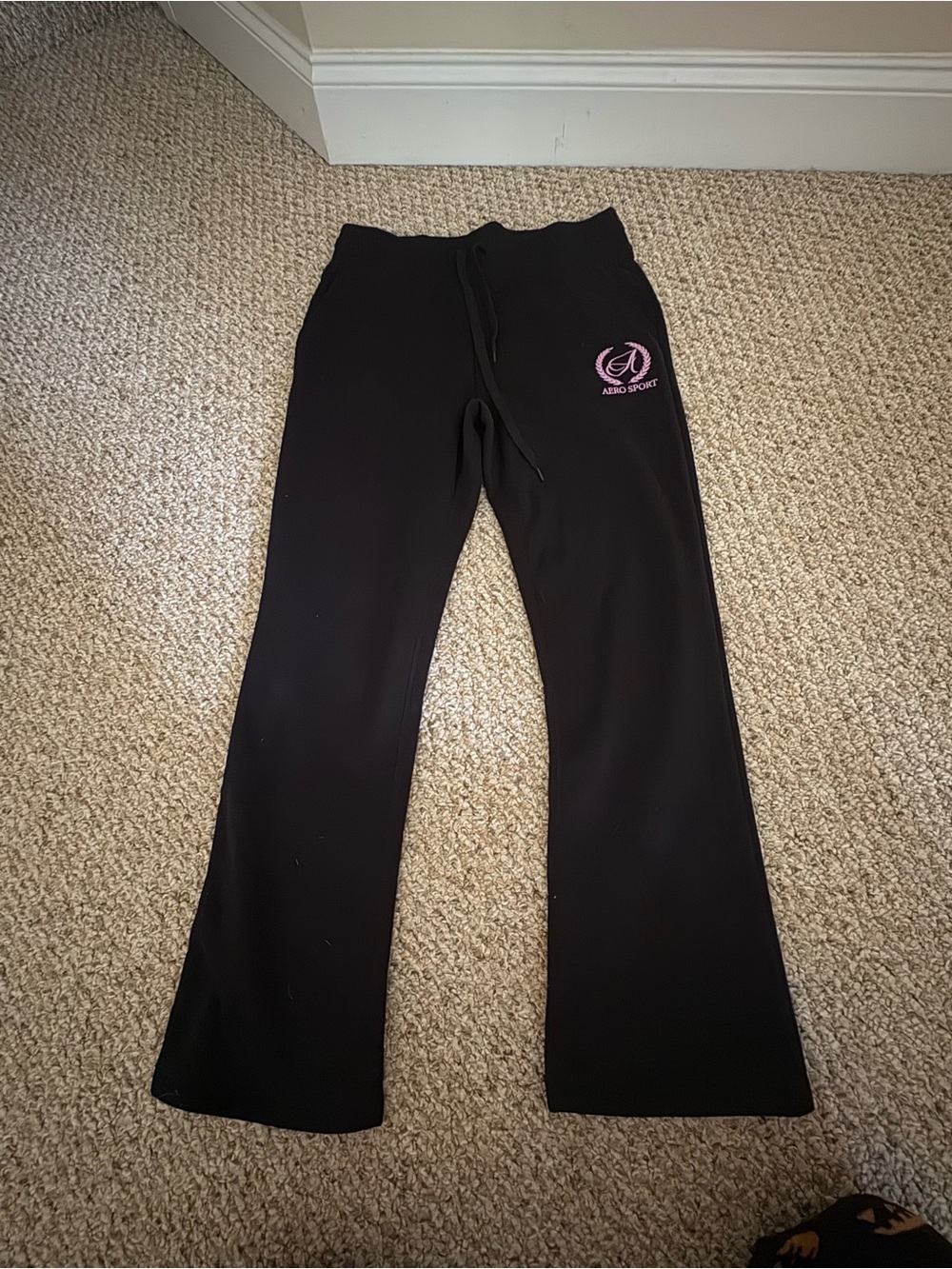 Aero Sport Black Pants with Pink Logo